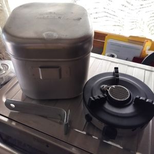 Coleman camping cookware & burner nwot